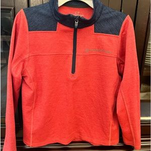 Vineyard vines boys performance zip up. Size small.
